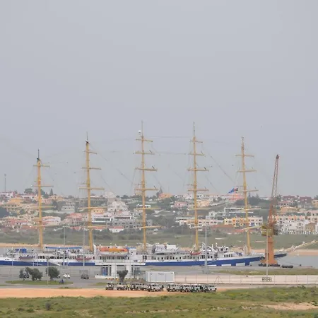 Apartamento Apart Oceano, T1 Para Ferias Em *